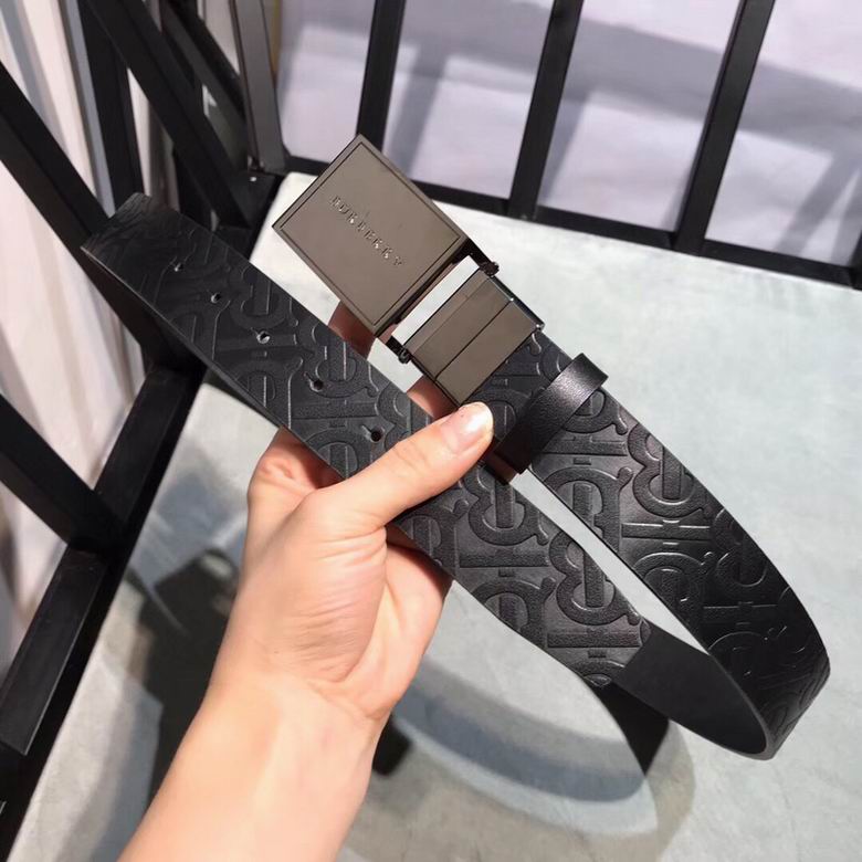 Burberry 34mmX95-125cm 7d (237)