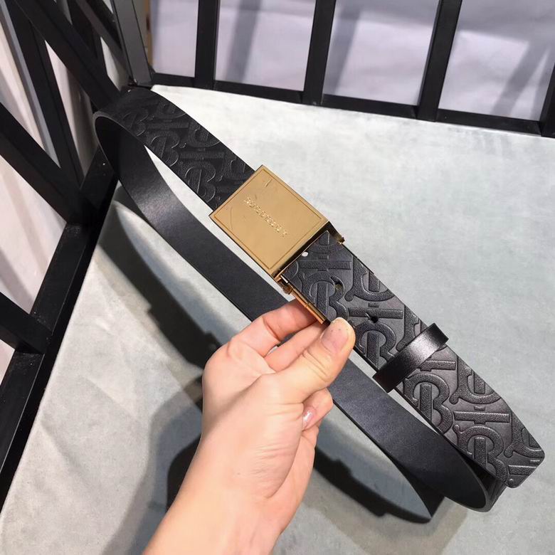 Burberry 34mmX95-125cm 7d (238)