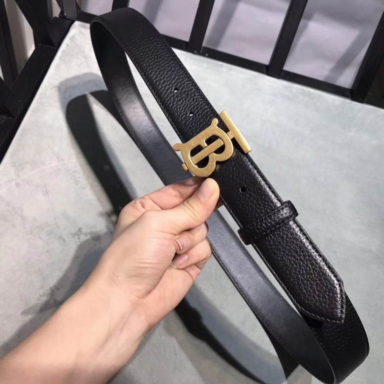 Burberry 34mmX95-125cm 7d (264)