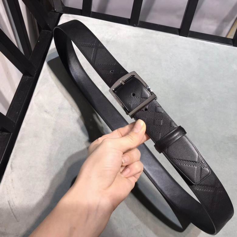 Burberry 34mmX95-125cm 7d (271)