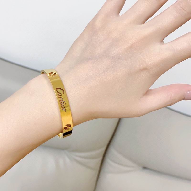 Cartier bracelet 01lyx51 (2)