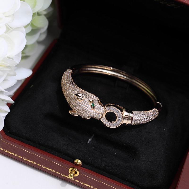 Cartier bracelet 11lyx37 (7)