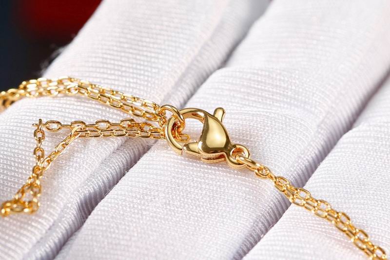 Cartier necklace 12lyx42 (4)