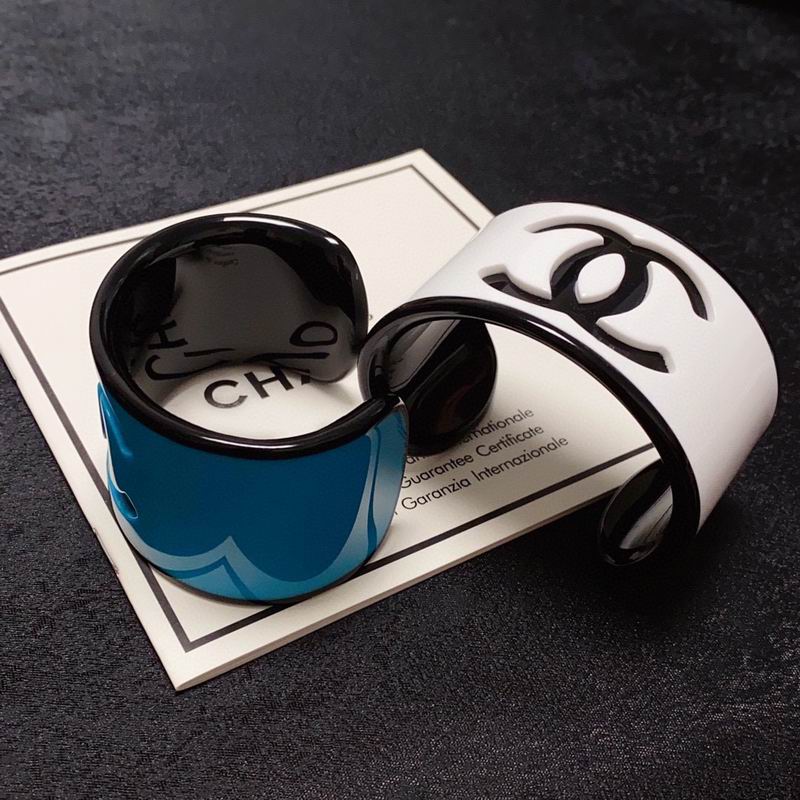 Chanel bracelet 1lyx17 (5)