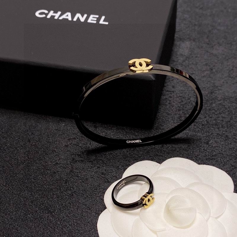 Chanel bracelet 1lyx19 (1)