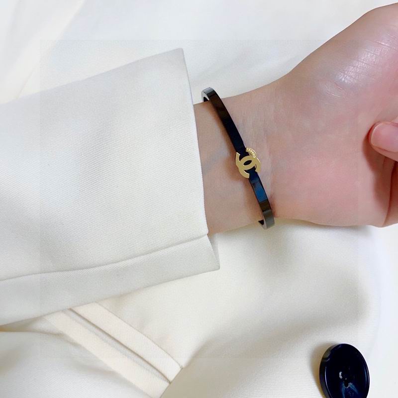 Chanel bracelet 1lyx19 (2)