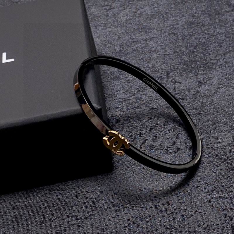 Chanel bracelet 1lyx19 (6)