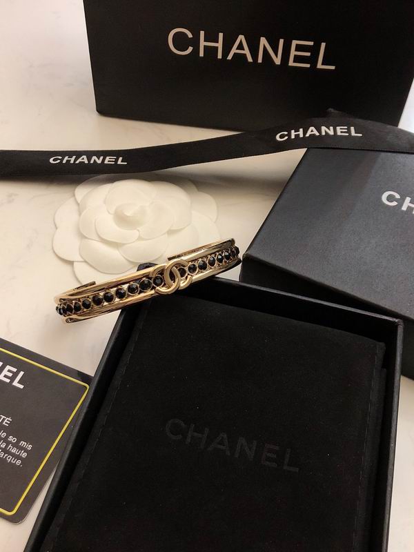 Chanel bracelet 1lyx2 (2)