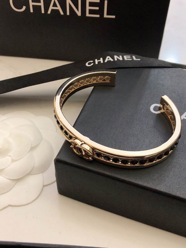 Chanel bracelet 1lyx2 (3)