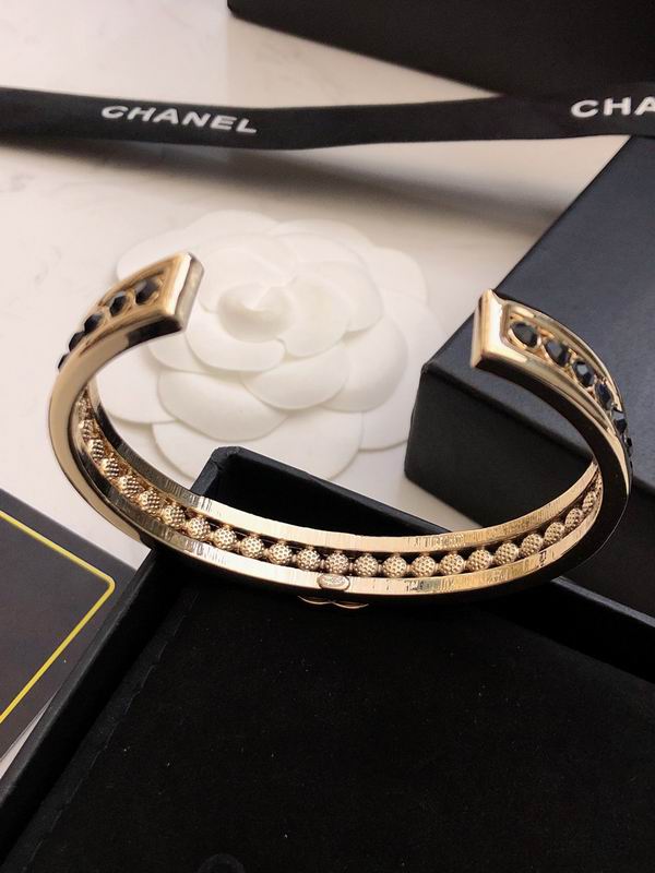 Chanel bracelet 1lyx2 (4)