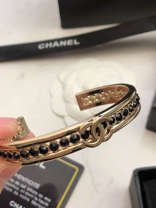 Chanel bracelet 1lyx2 (8)