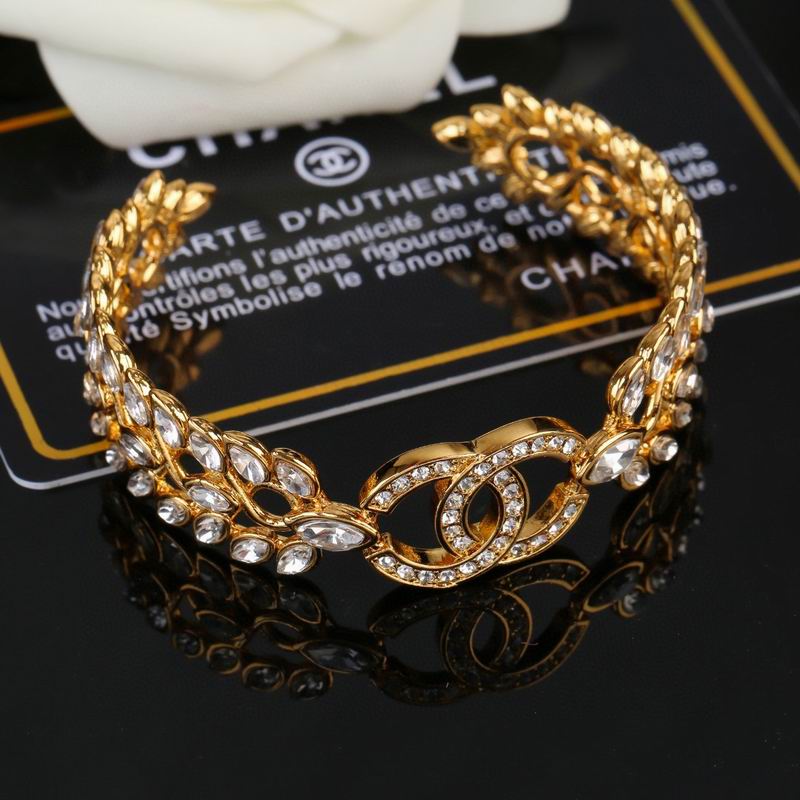 Chanel bracelet 1lyx23 (3)