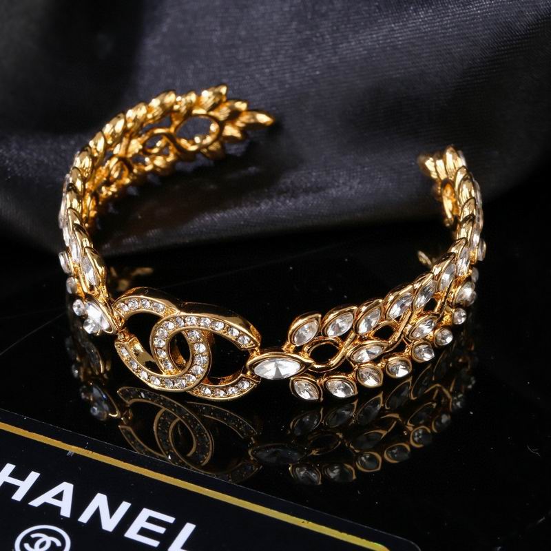 Chanel bracelet 1lyx23 (5)