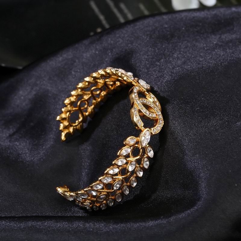 Chanel bracelet 1lyx23 (6)