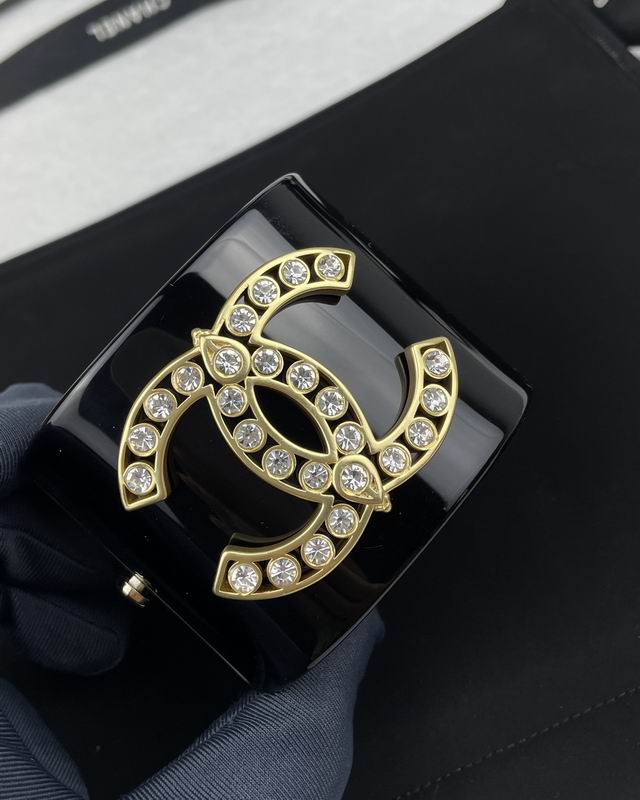 Chanel bracelet 1lyx8 (6)