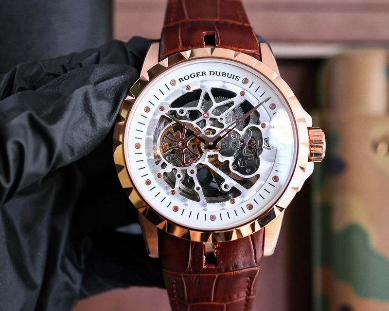Corum 46mm 17 (24)