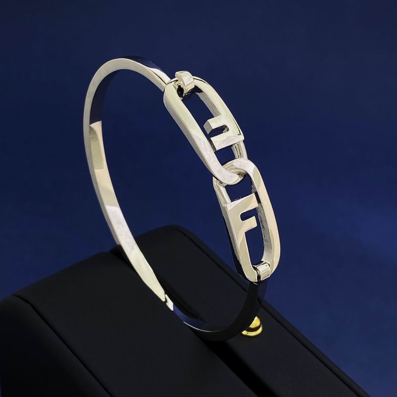 Fendi bracelet 01lyr14 (3)