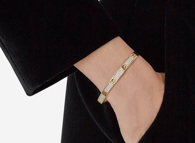 Fendi bracelet 01lyr22 (2)