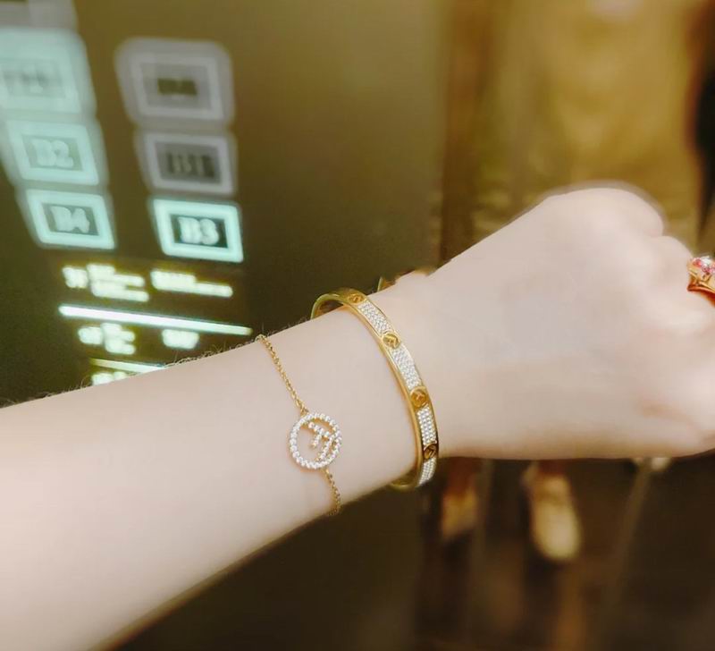 Fendi bracelet 03lyr23 (8)
