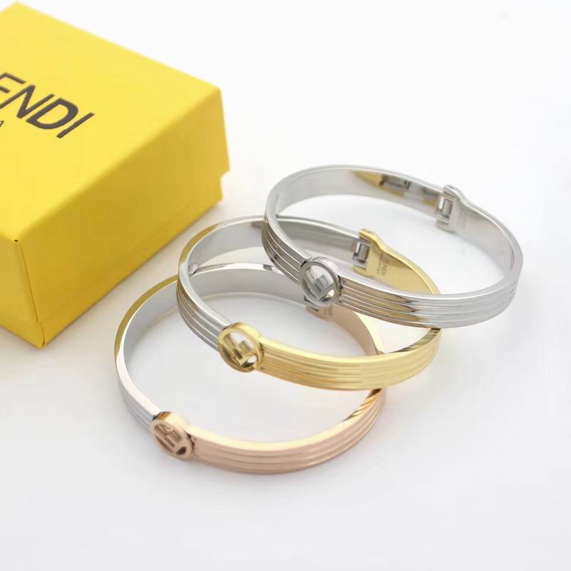 Fendi bracelet 03lyr35 (5)