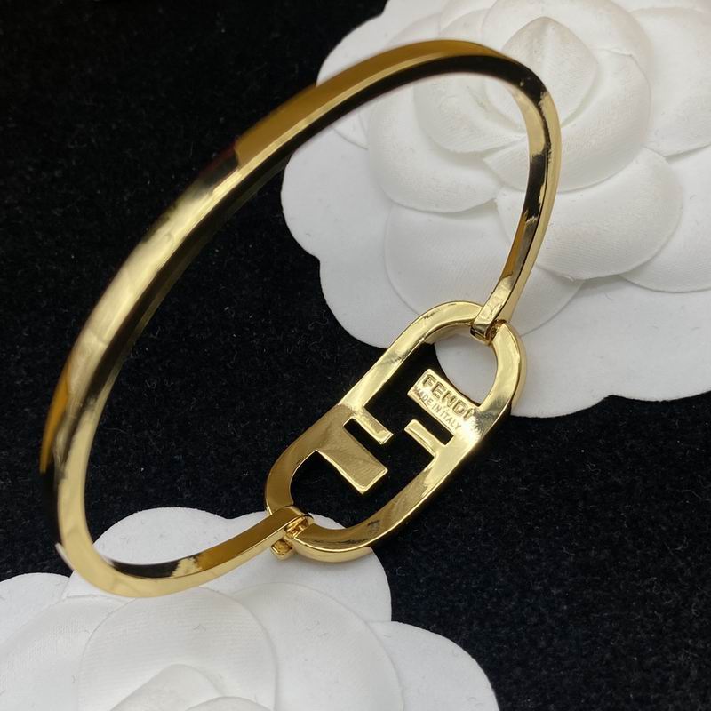 Fendi bracelet 10lyr3 (6)