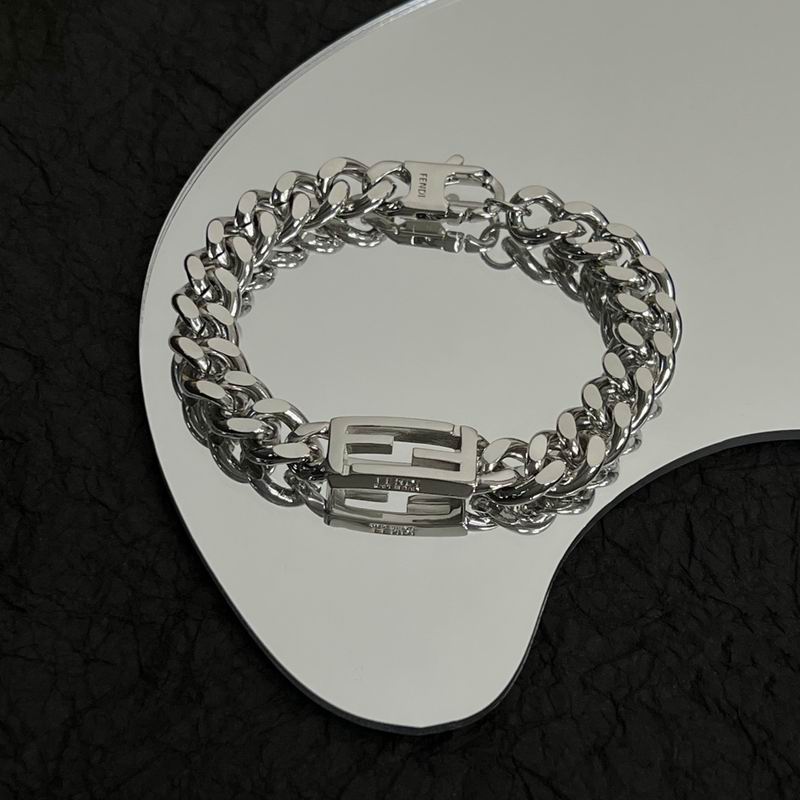 Fendi bracelet 10lyr4 (1)