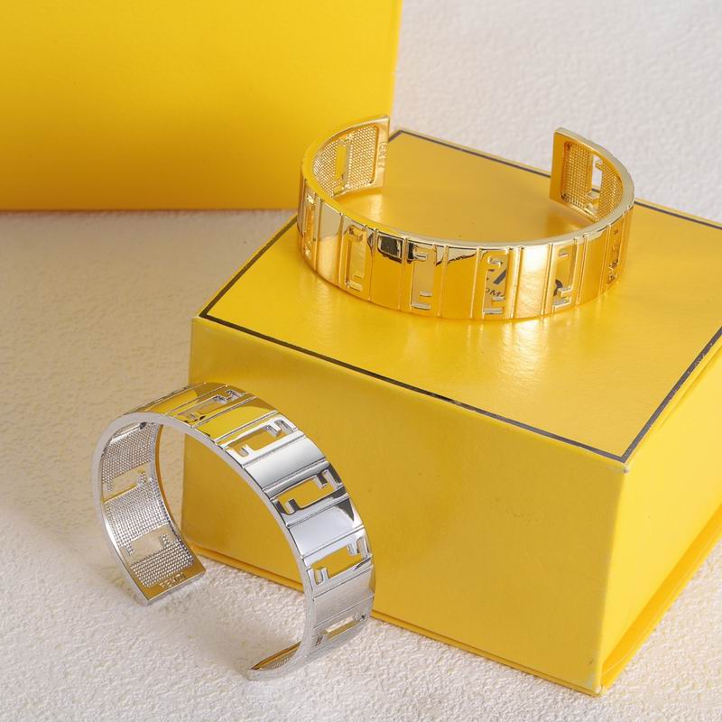 Fendi bracelet 11lyr11 (4)