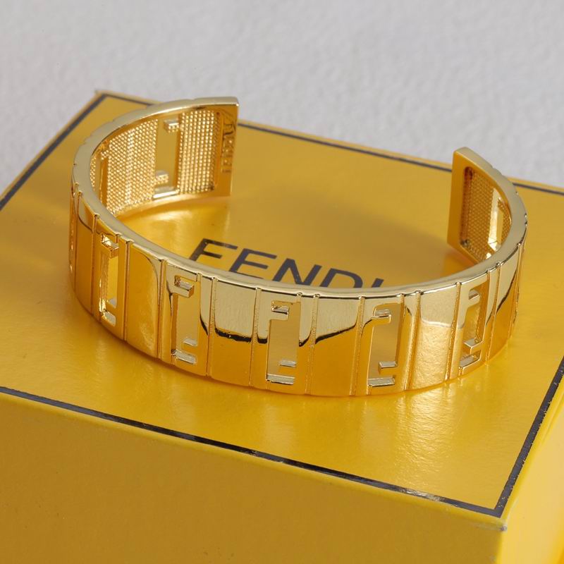 Fendi bracelet 11lyr11 (5)