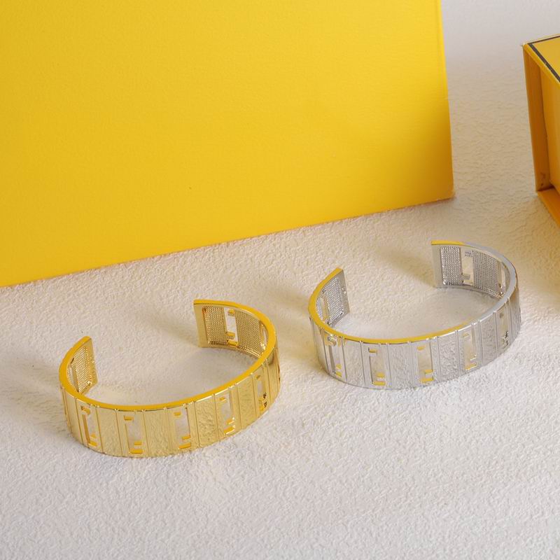 Fendi bracelet 11lyr11 (7)