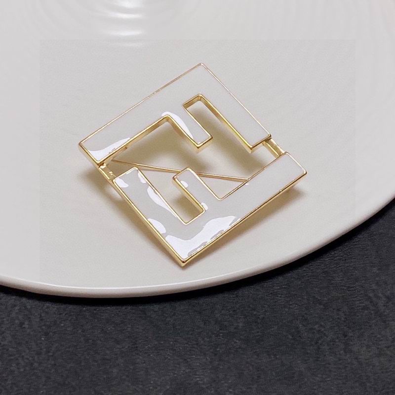 Fendi brooch 10lyr1 (4)