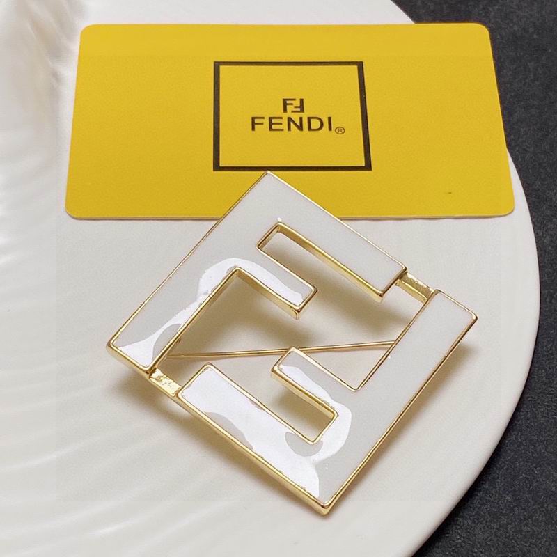 Fendi brooch 10lyr1 (5)