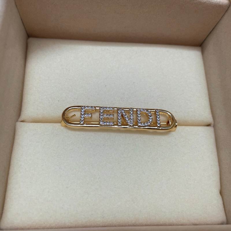 Fendi brooch 11lyr2 (2)