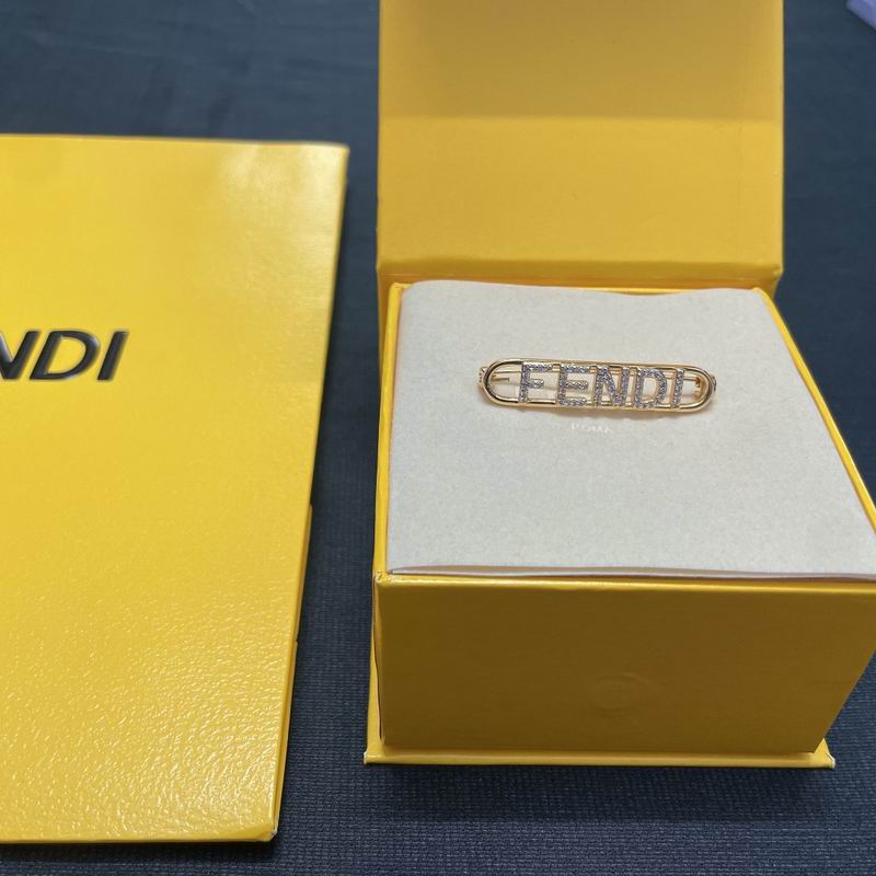 Fendi brooch 11lyr2 (4)