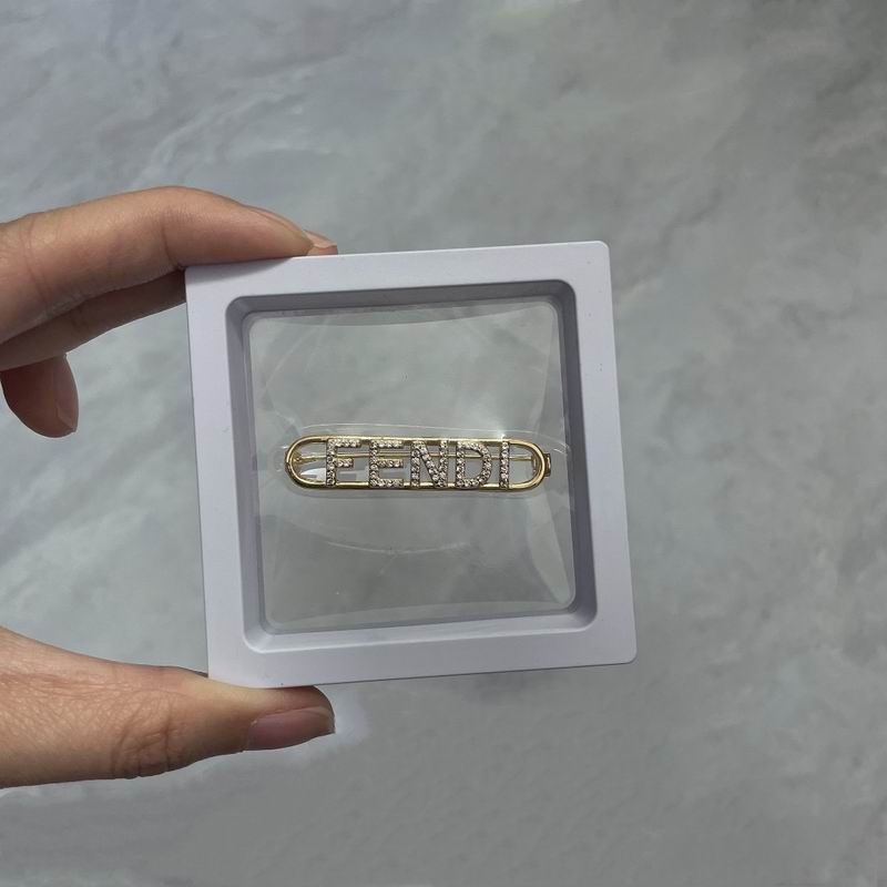 Fendi brooch 11lyr2 (6)