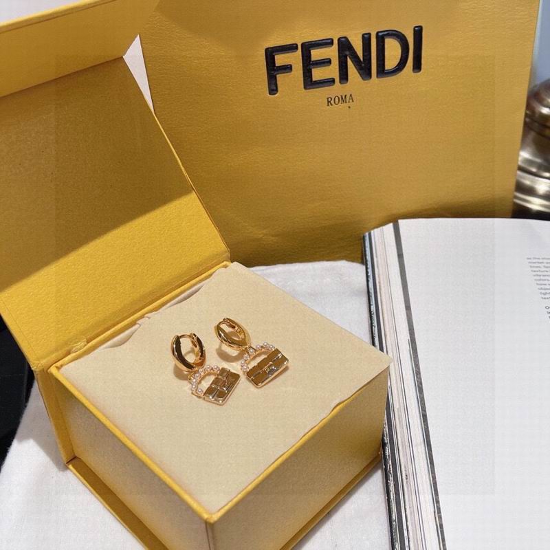 Fendi earring 10lyr17 (3)