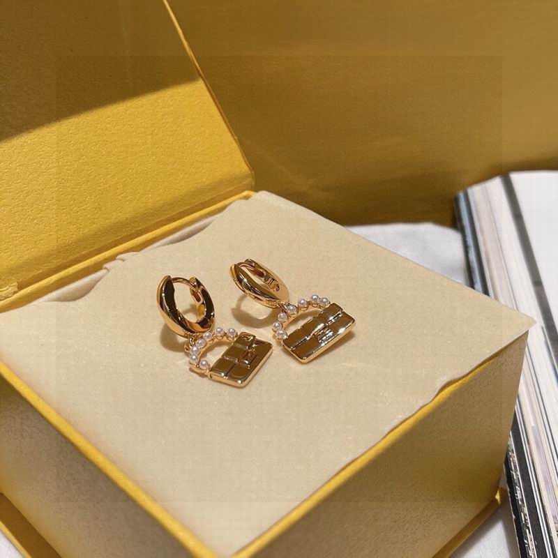 Fendi earring 10lyr17 (6)