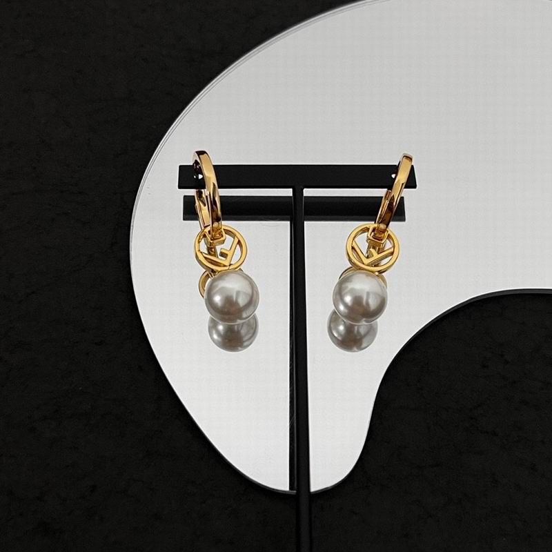 Fendi earring 10lyr22 (1)