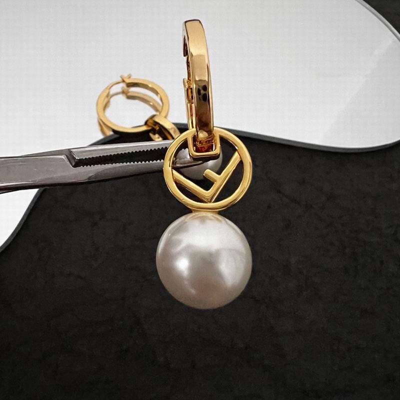Fendi earring 10lyr22 (3)
