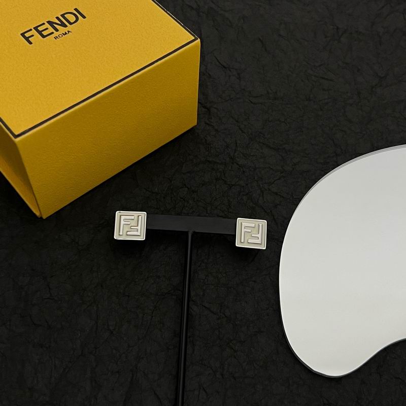 Fendi earring 10lyr26 (12)