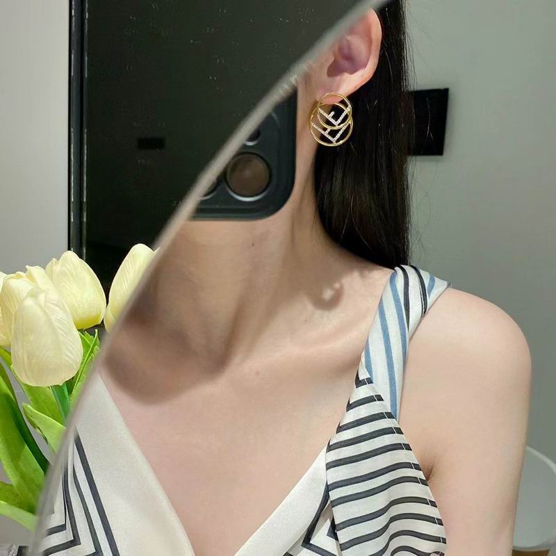 Fendi earring 11lyr35 (4)