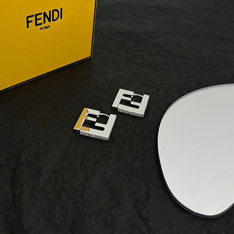 Fendi earring 11lyr40 (4)