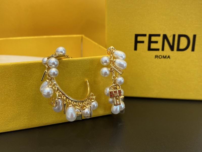 Fendi earring 11lyr42 (3)