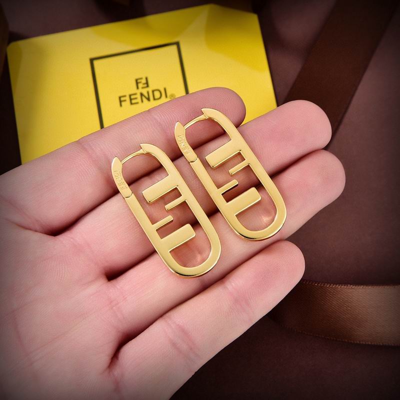 Fendi earring 12lyr48 (4)