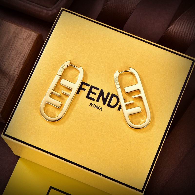 Fendi earring 12lyr48 (6)