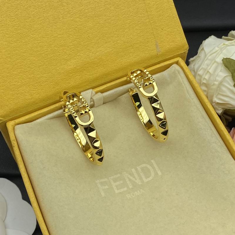 Fendi earring 12lyr49 (3)