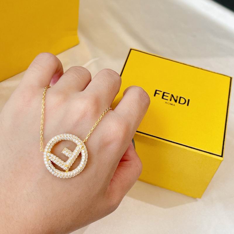 Fendi necklace 03lyr15 (8)