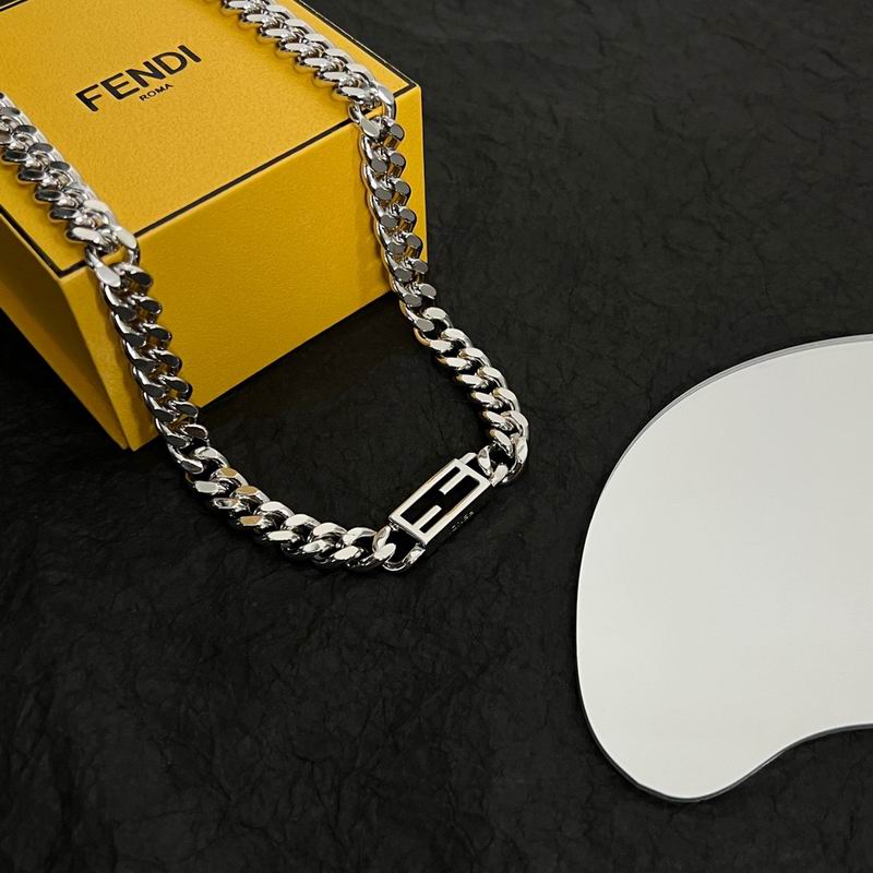 Fendi necklace 10lyr3 (4)