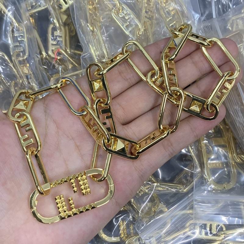 Fendi necklace 11lyr9 (2)