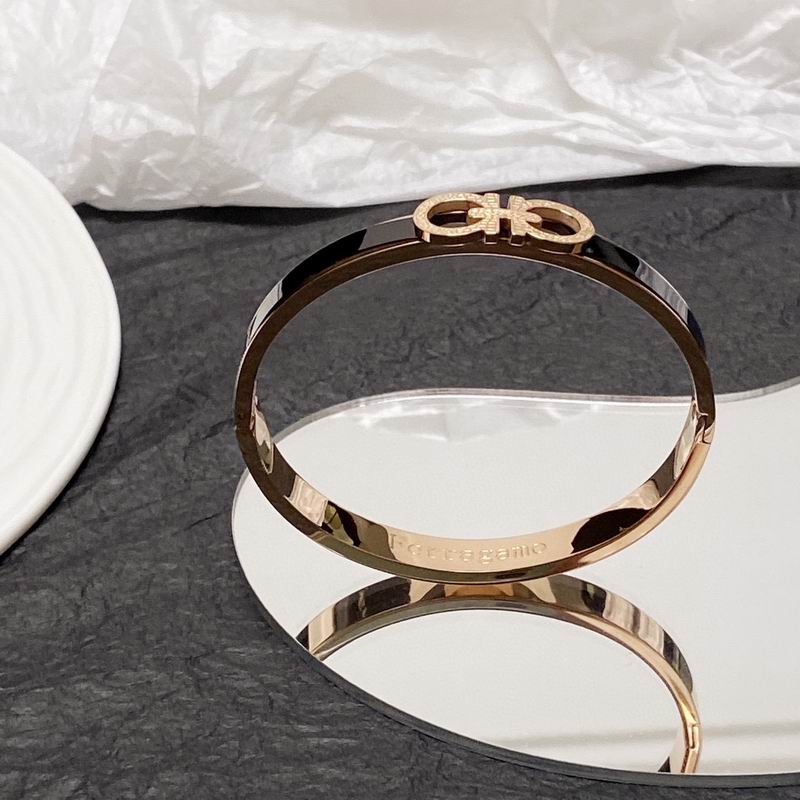 Ferragamo bracelet 1lyr2 (7)