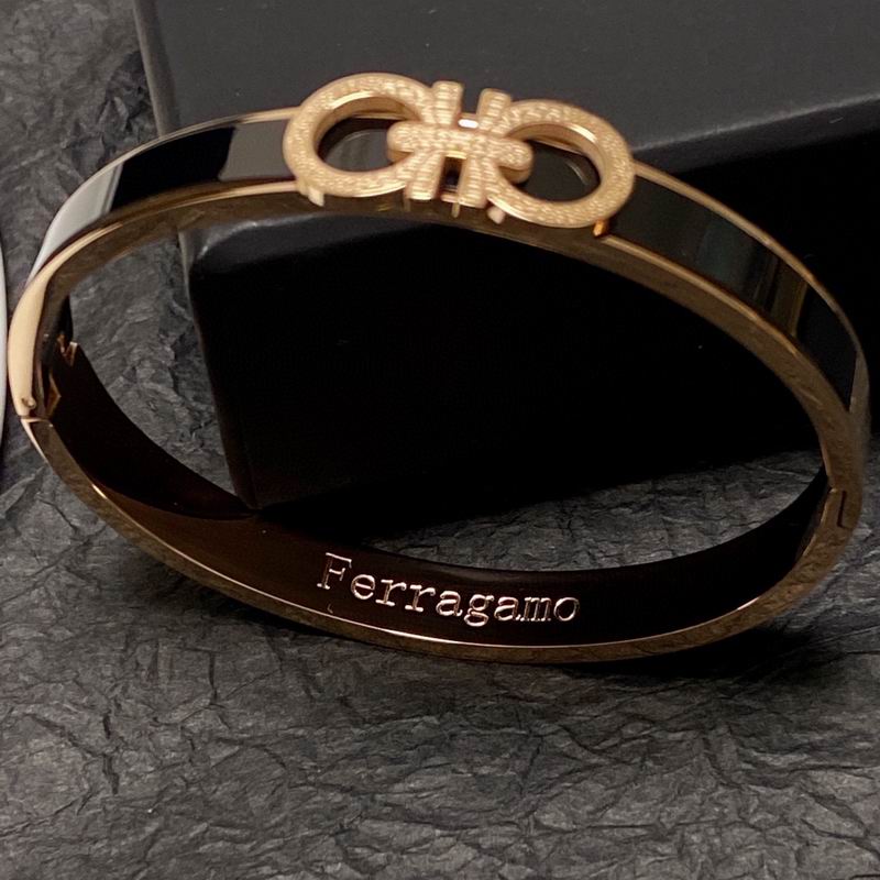 Ferragamo bracelet 1lyr2 (9)